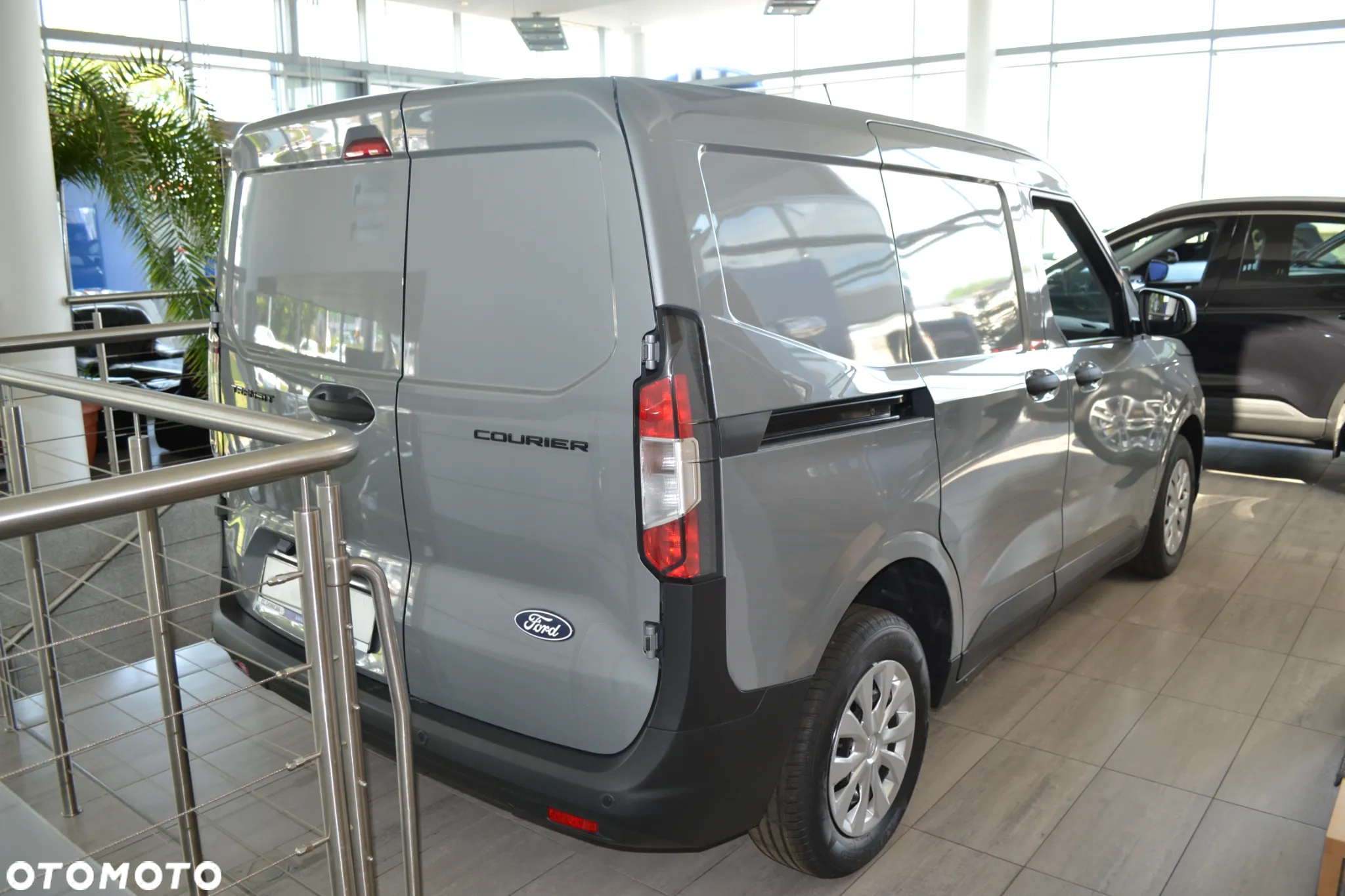 Ford Transit Courier 1,5 l EcoBlue Trend - 3