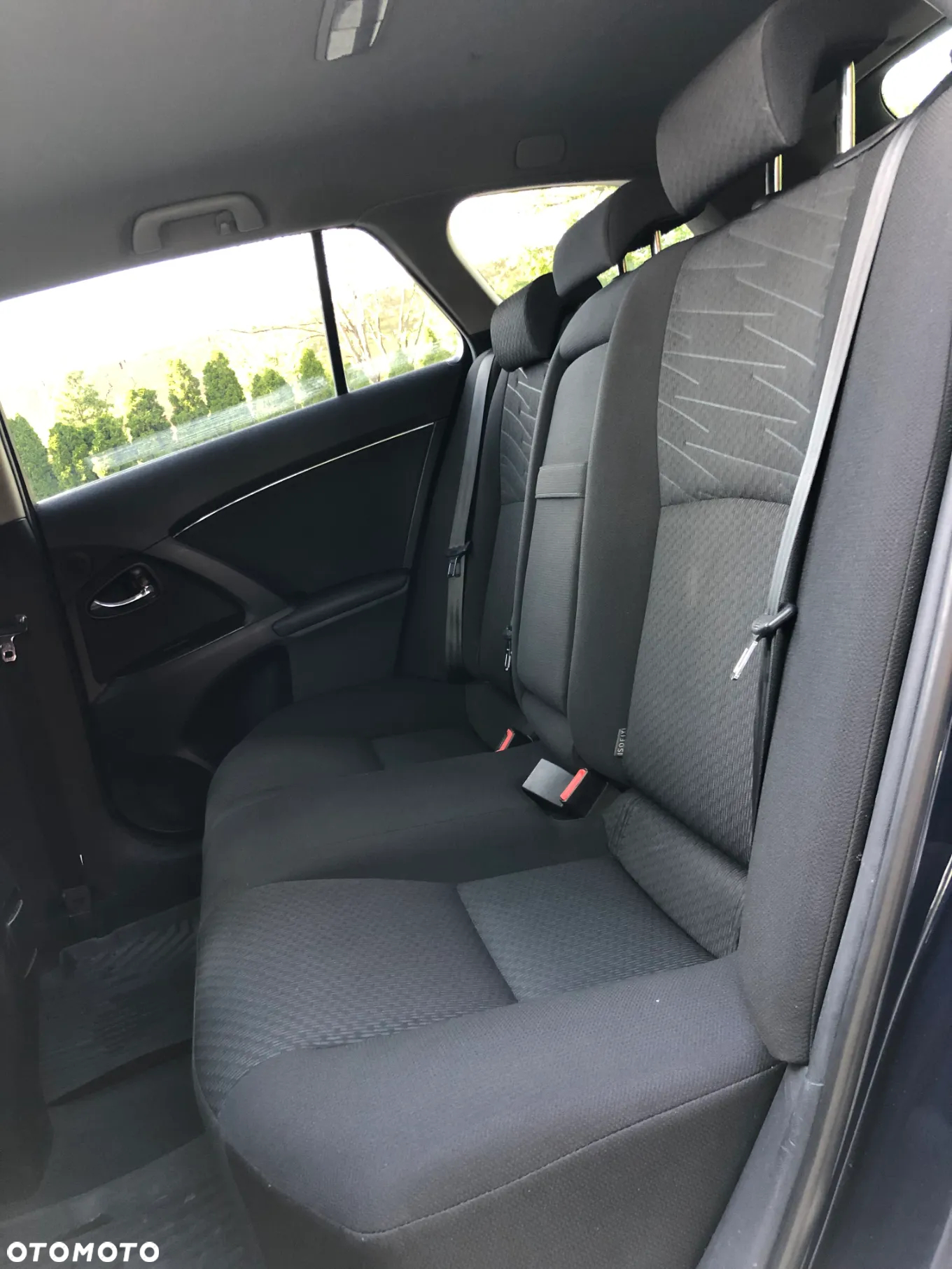 Toyota Avensis Combi 2.0 D-4D - 13