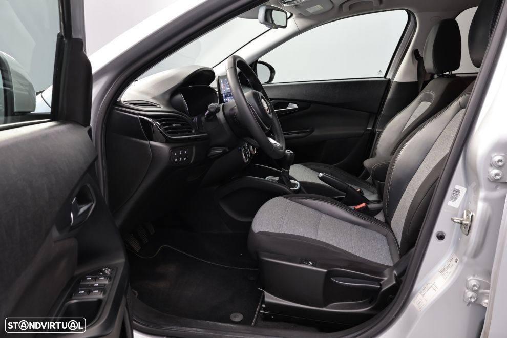 Fiat Tipo Cross 1.3 Multijet - 23