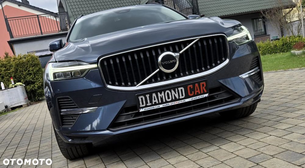 Volvo XC 60 B4 D Geartronic Momentum Pro - 4