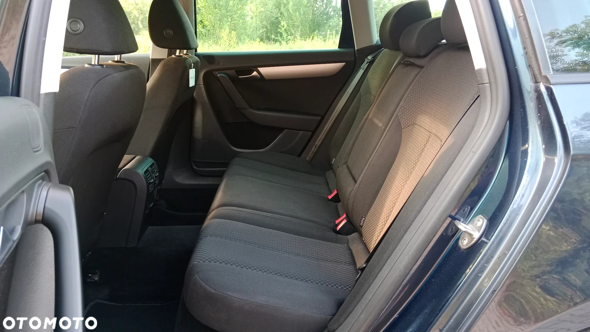 Volkswagen Passat 1.6 TDI Comfortline - 7