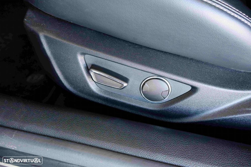 Ford Mustang 2.3i EcoBoost - 16