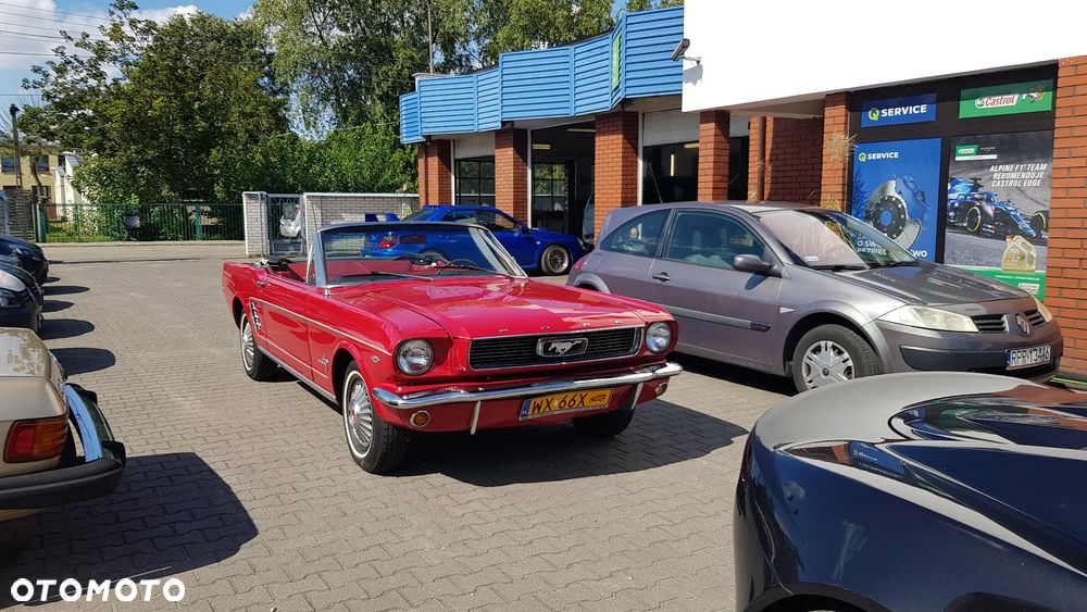 Ford Mustang - 3
