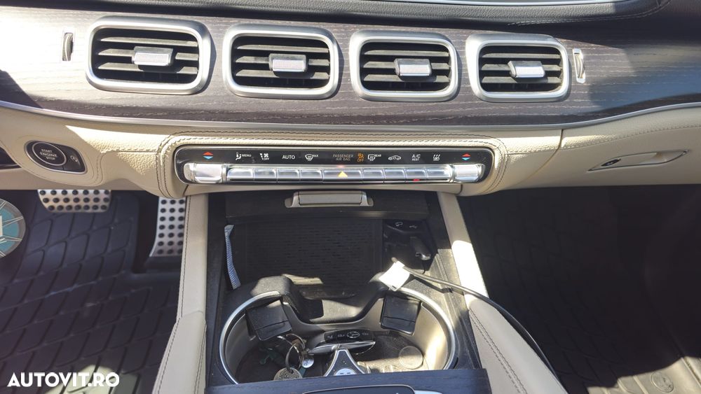 Mercedes-Benz GLS - 13