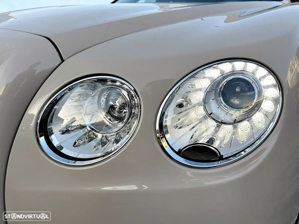 Bentley Continental Flying Spur - 56
