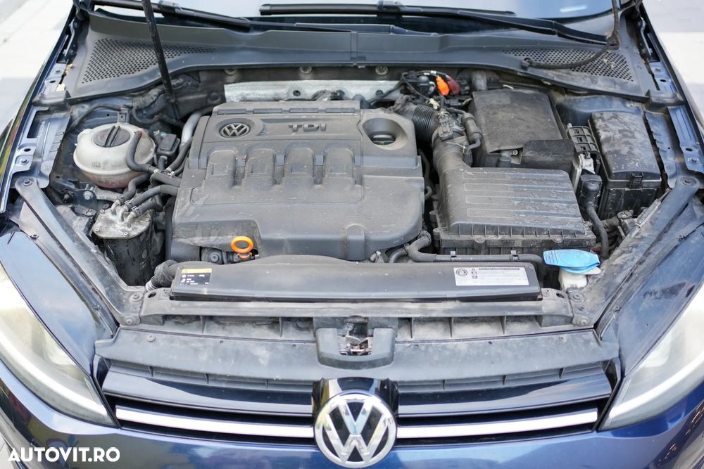 Volkswagen Golf 1.6 TDI BlueMotion Technology Comfortline - 15
