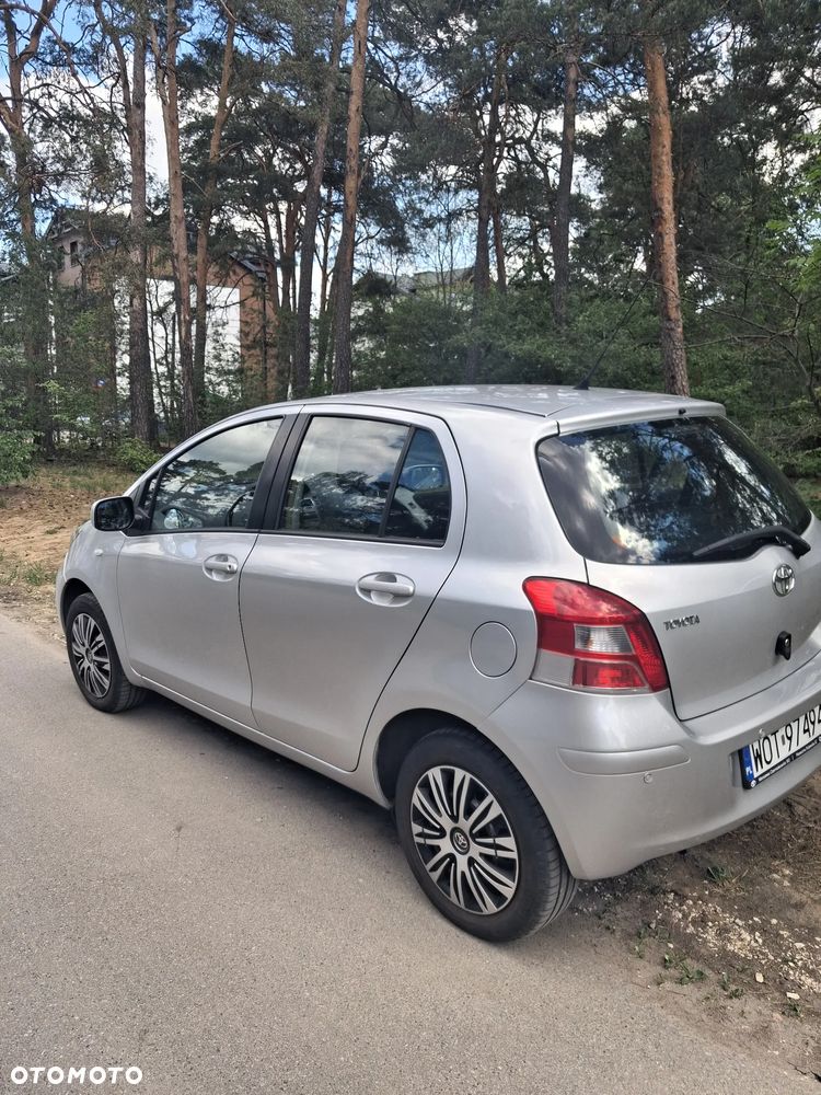 Toyota Yaris - 6