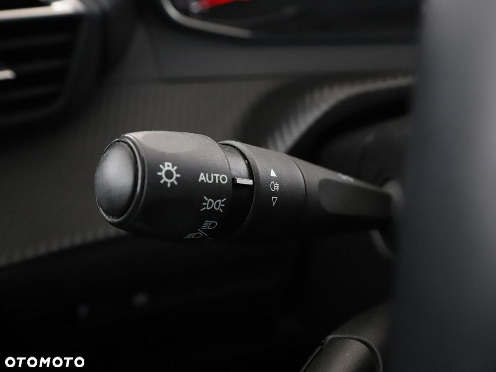 Peugeot 208 PureTech 100 Active - 34