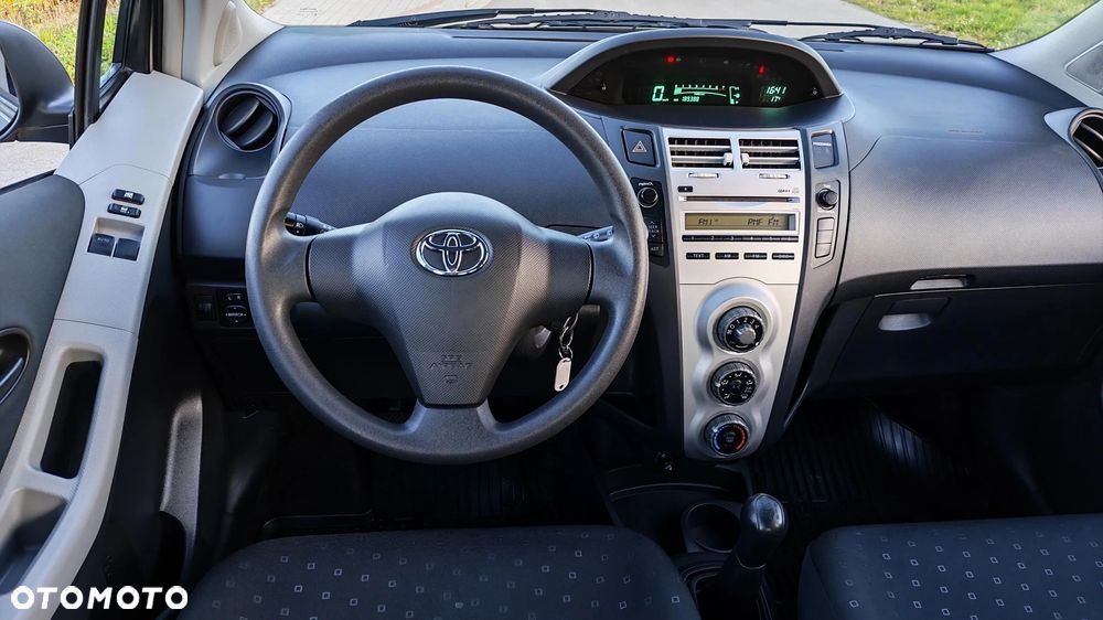 Toyota Yaris 1.0 VVT-i Sol - 20