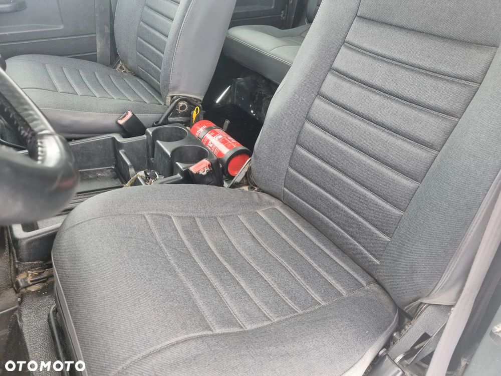 Land Rover Defender 2.2 TD4 SE - 5