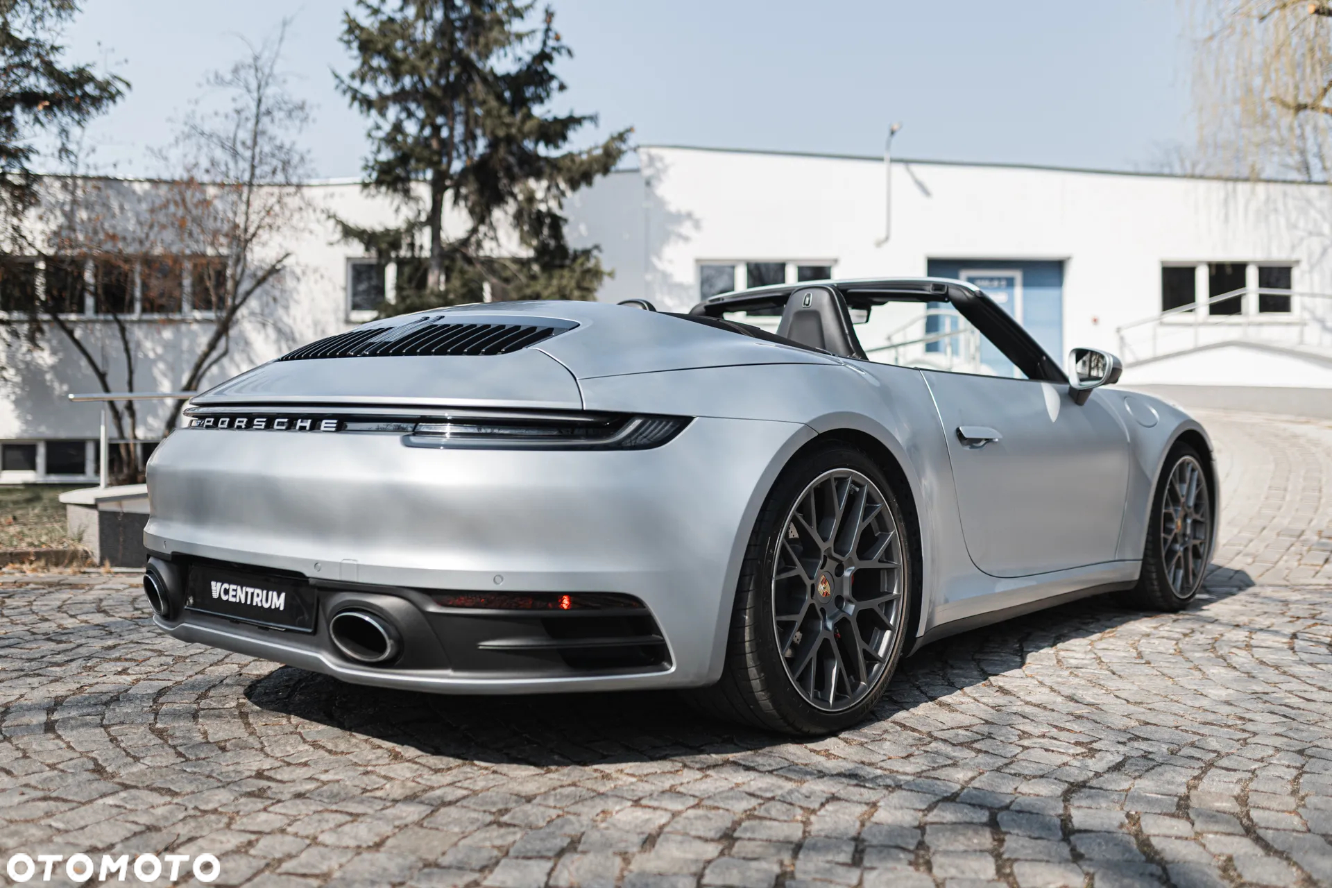 Porsche 911 Carrera S - 11