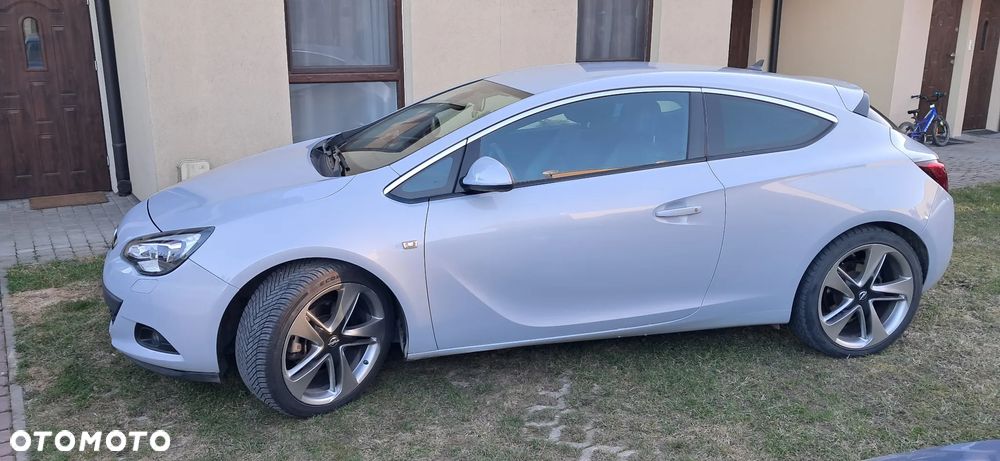 Opel Astra - 2