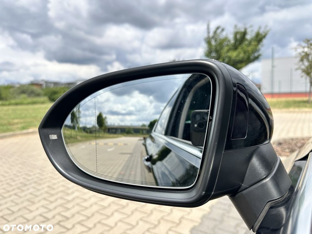 Volkswagen Passat 2.0 TSI Elegance DSG - 26
