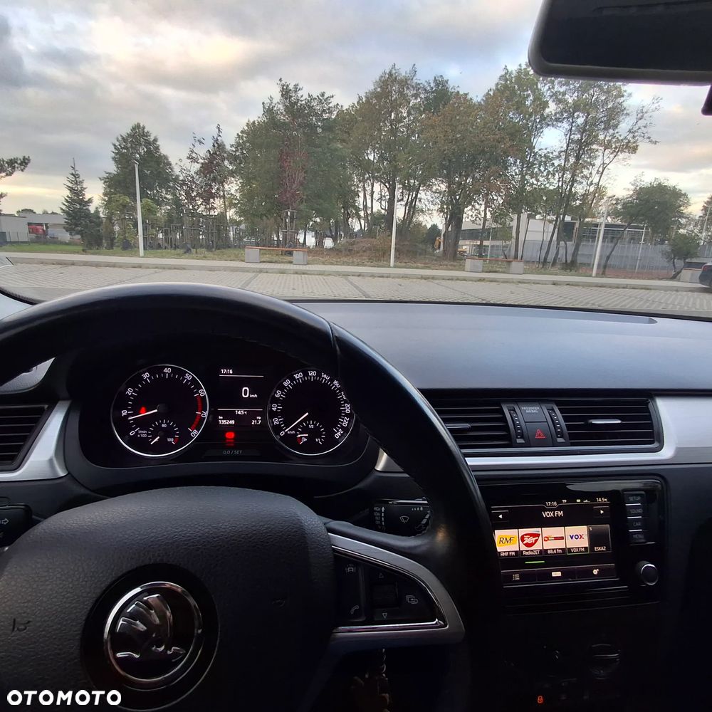 Skoda RAPID 1.2 TSI Ambition - 14