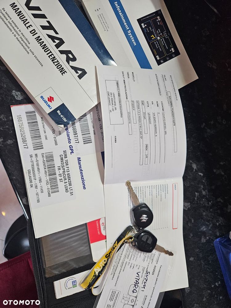 Suzuki Vitara 1.6 Premium 4WD - 36