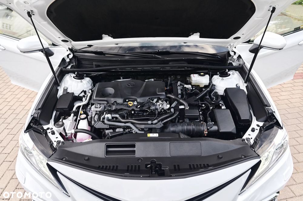 Toyota Camry 2.5 Hybrid Executive CVT - 20