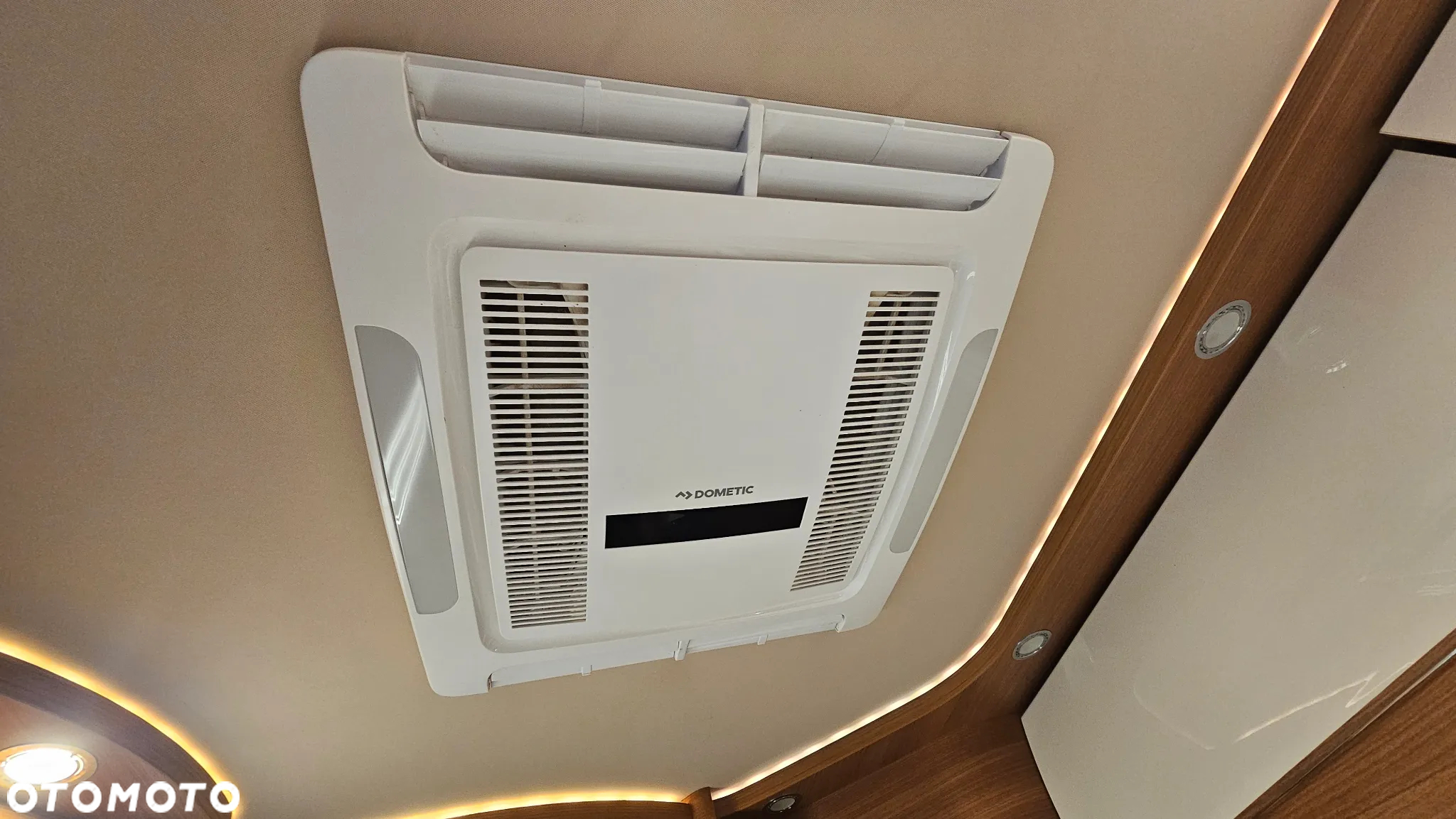 Carthago CHIC C-LINE I 4.9 LE/L - 8