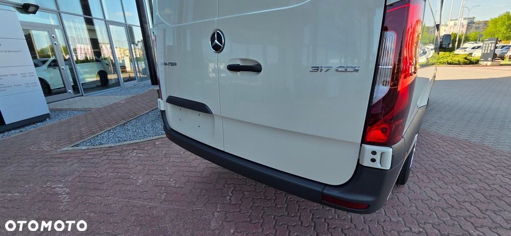 Mercedes-Benz Sprinter 317 CDI KA OM654 - 9