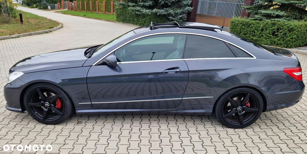 Mercedes-Benz Klasa E 350 CDI DPF BlueEFFICIENCY 7G-TRONIC Avantgarde - 22