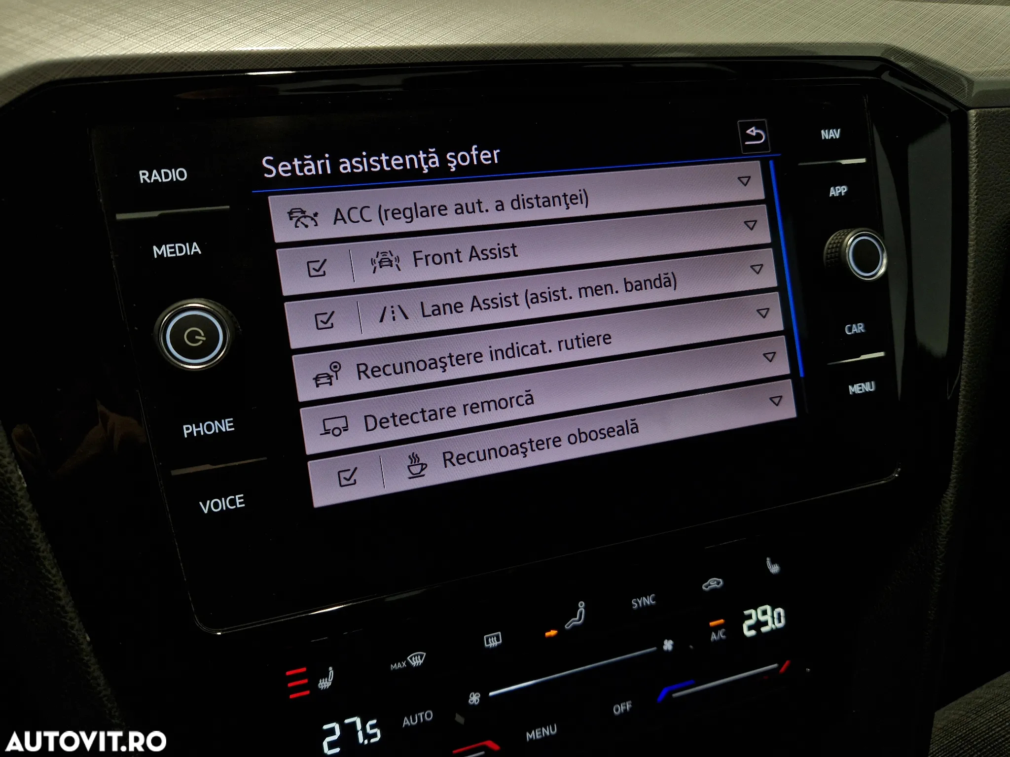 Volkswagen Passat 2.0 TDI SCR DSG Business - 22