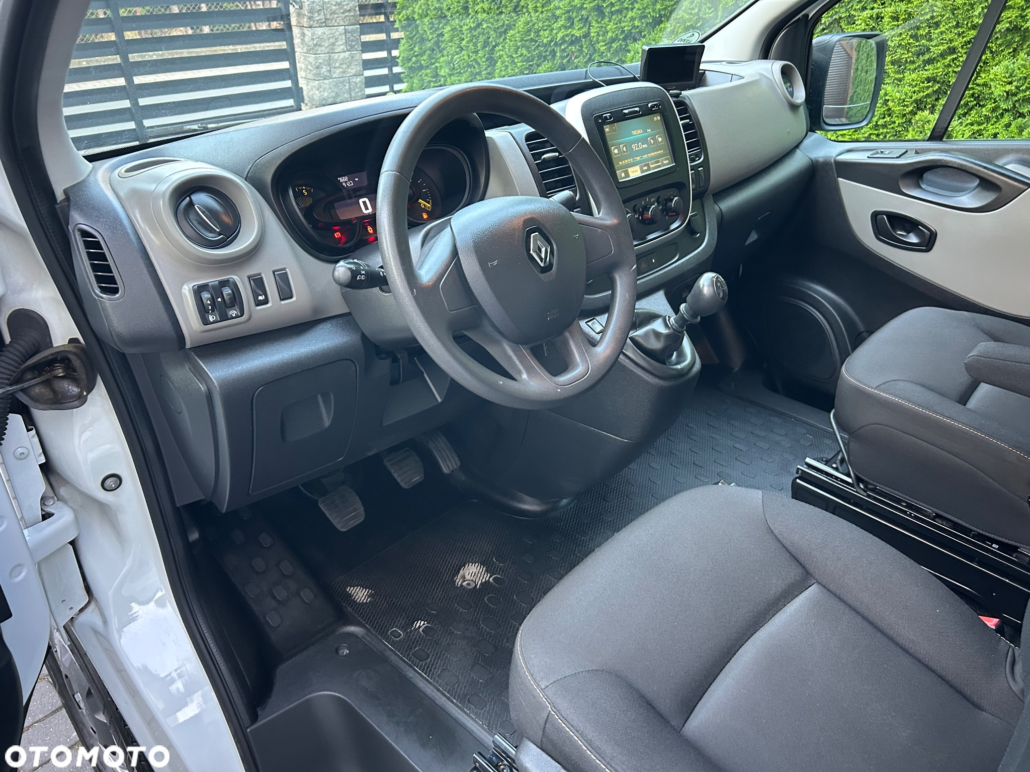 Renault Trafic - 11