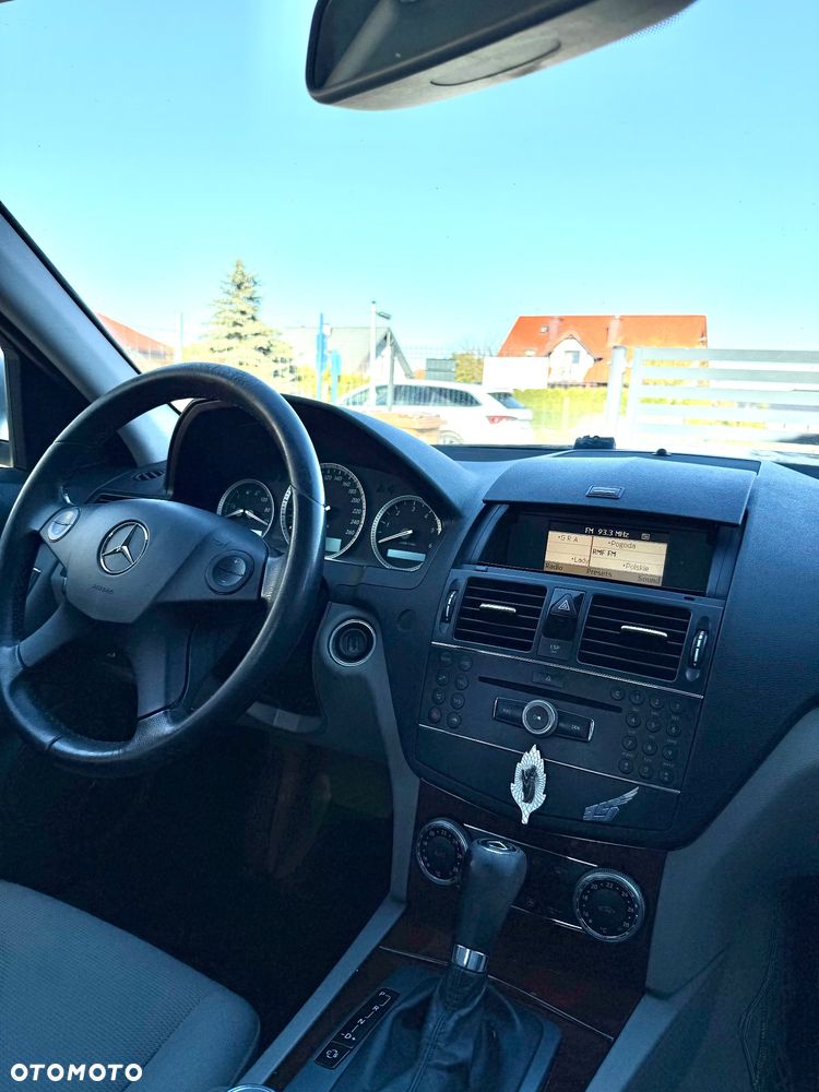 Mercedes-Benz Klasa C 220 CDI DPF Automatik Elegance - 13