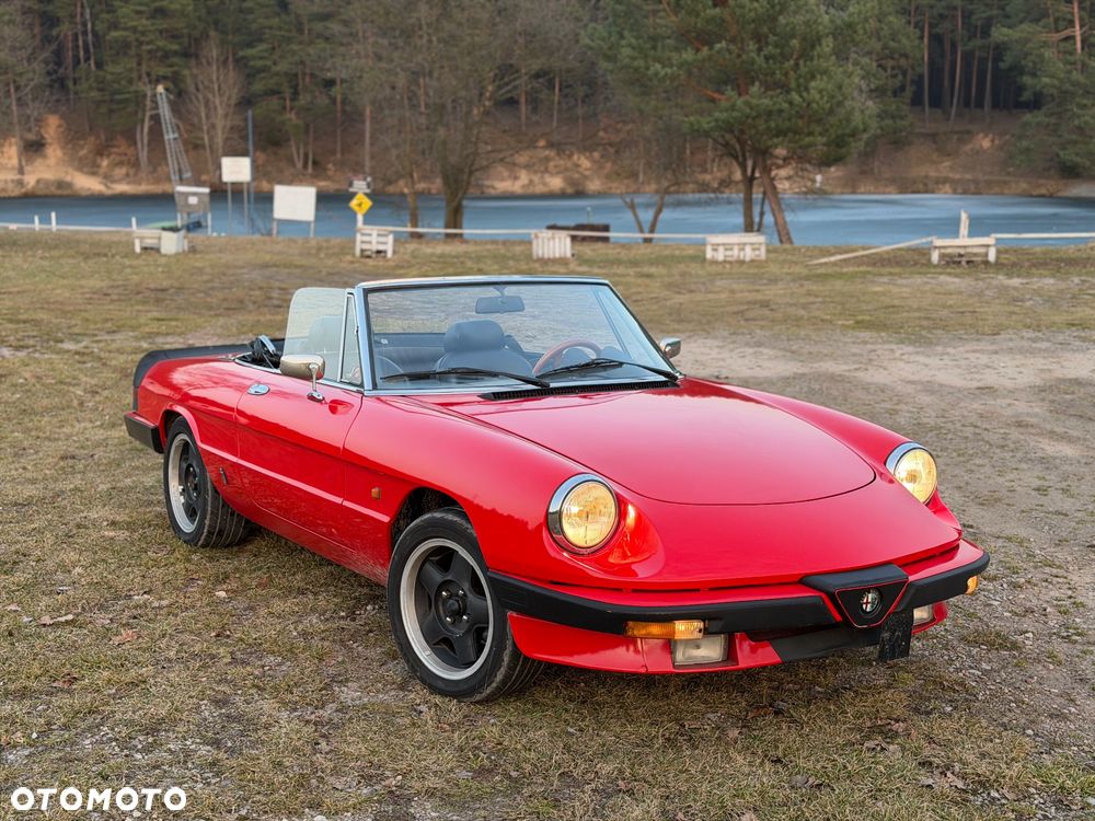 Alfa Romeo Spider - 1