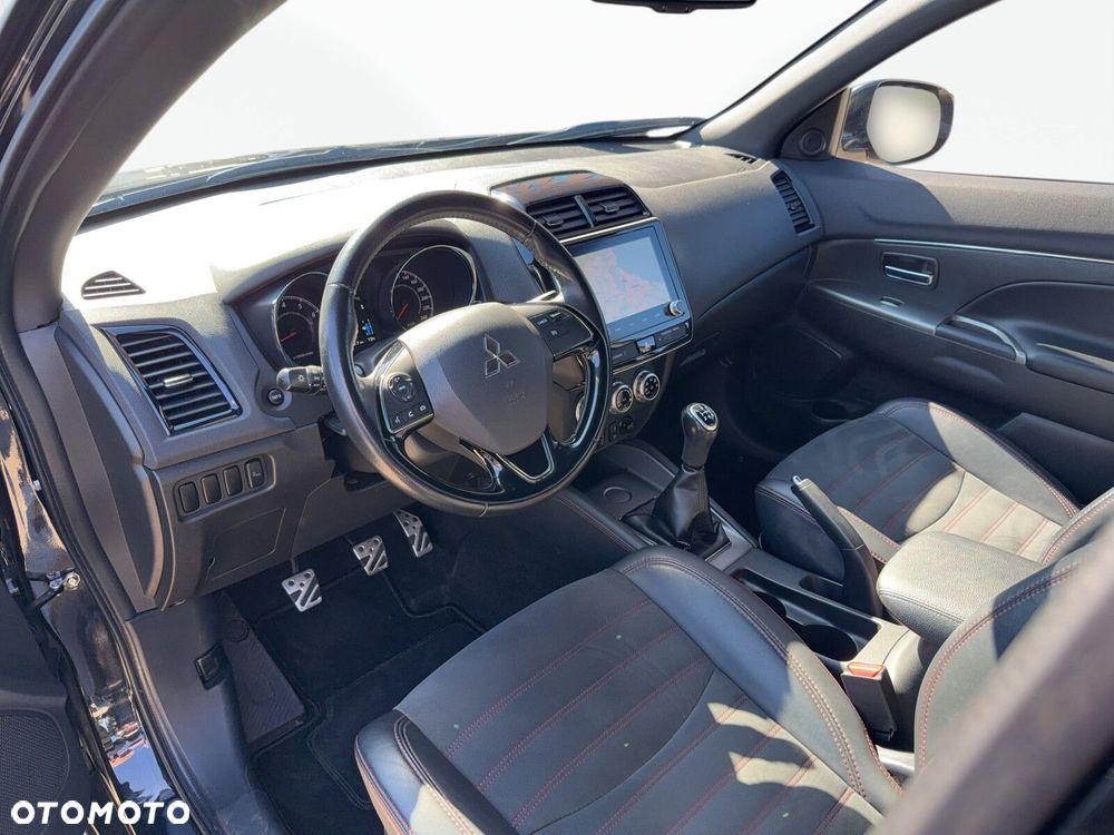 Mitsubishi ASX - 10