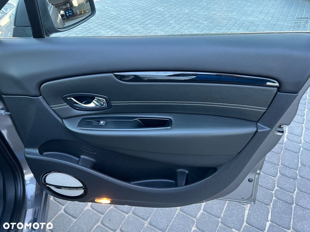 Renault Scenic 1.2 TCe Energy Bose - 29