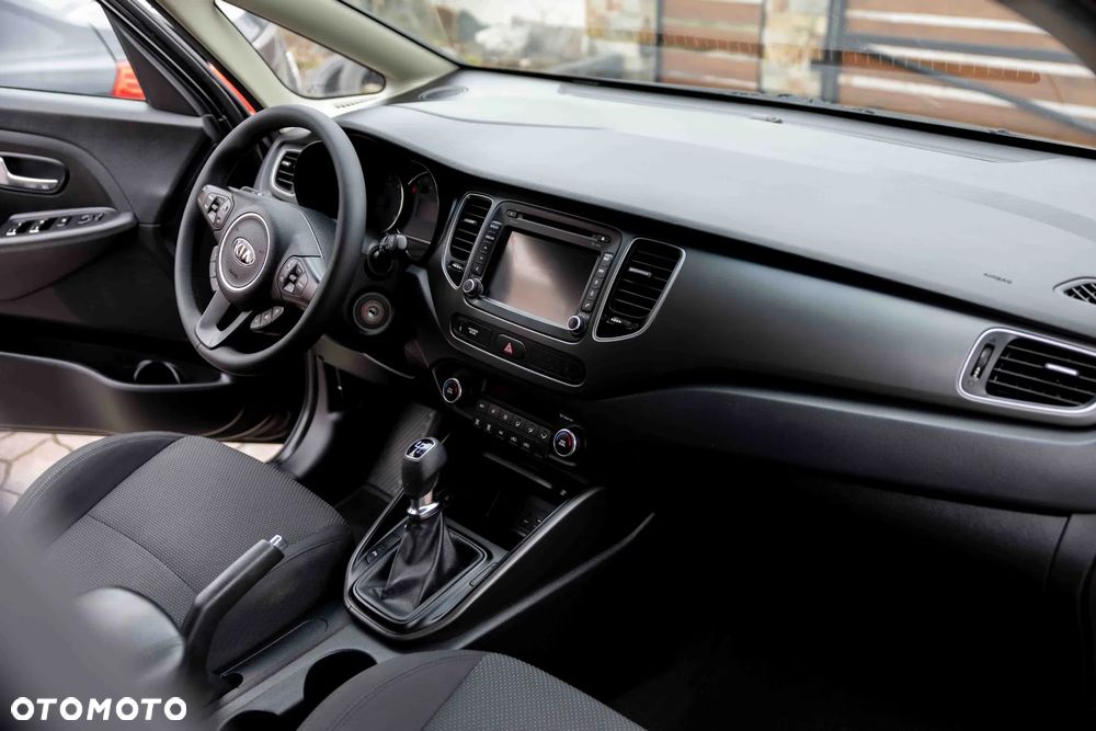 Kia Carens 1.7 CRDi XL 7os - 29