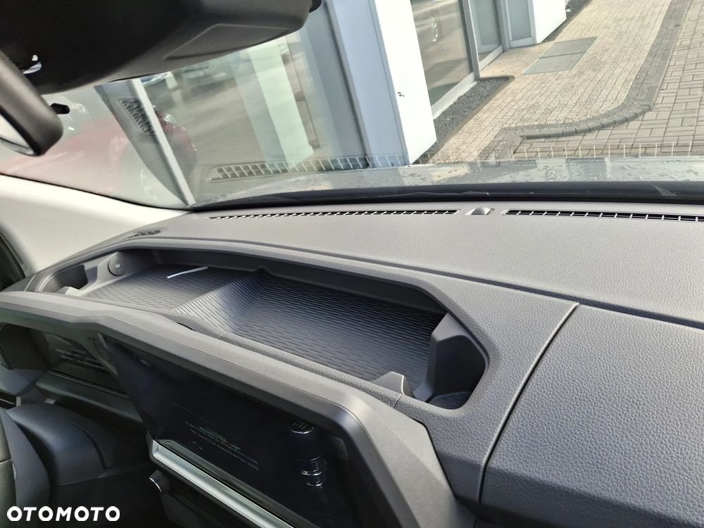 Volkswagen Caravelle - 21