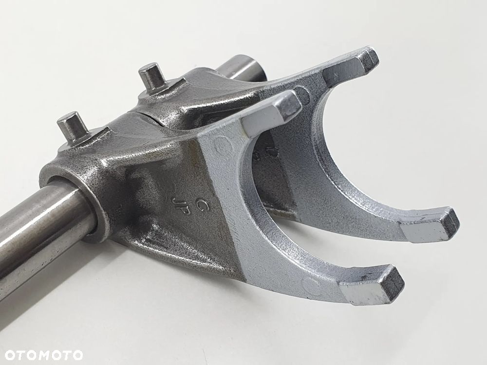 SKRZYNIA BIEGOW WALEK TRYB WODZIK  KTM DUKE 125 - 14