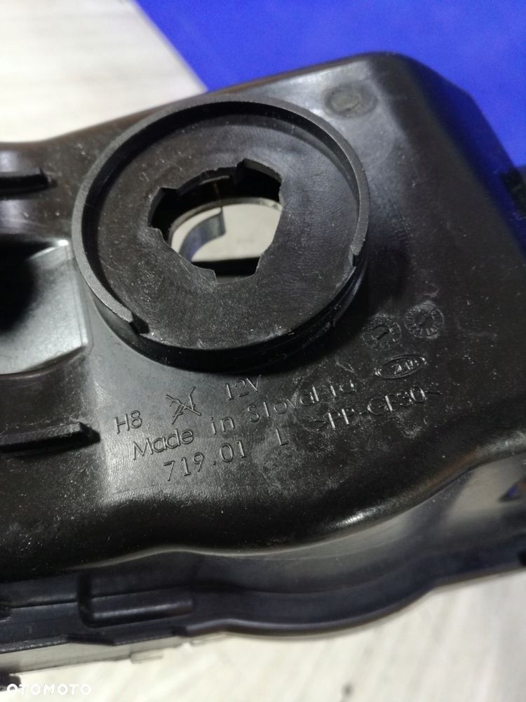 skoda octavia iii 3 5e halogen lampa przeciwmgielna prawa 5e0941701 - 4