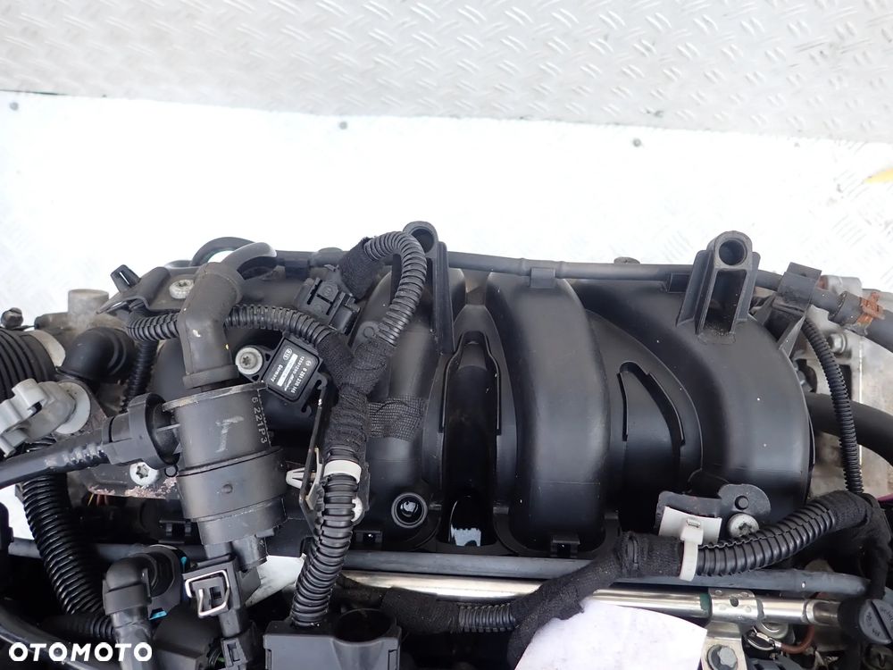 SILNIK OPEL ASTRA J  A16XER  1.6 BENZYNA 2JYW - 4