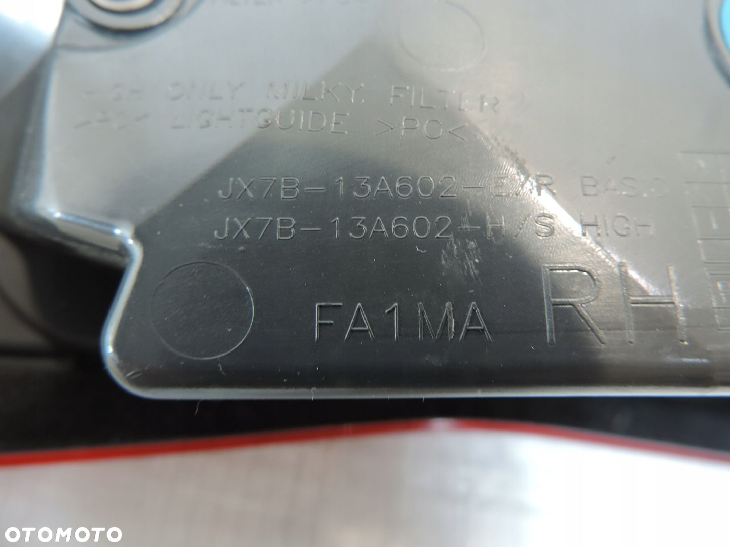 LAMPA TYŁ KLAPY PRAWA FORD FOCUS MK4 HB JX7B-13A602-EE - 7