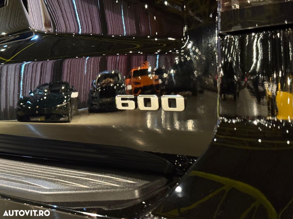 Cadillac Escalade 6.2 V8 ESV Platinum - 15