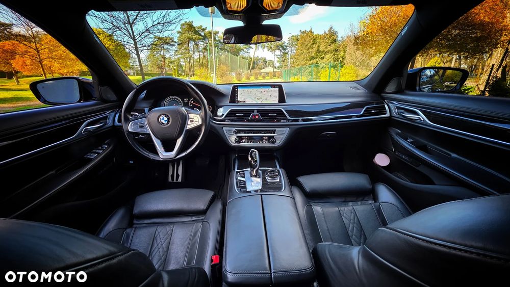 BMW Seria 7 750Li Edition Exclusive - 23