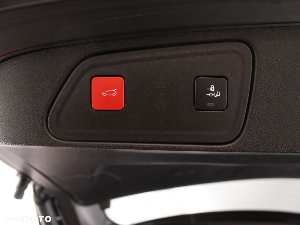 Peugeot 3008 1.2 PureTech GT Pack S&S EAT8 - 19