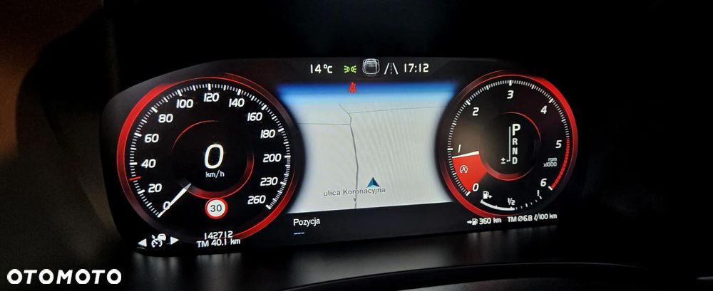 Volvo V90 Cross Country D5 AWD Geartronic Pro - 29