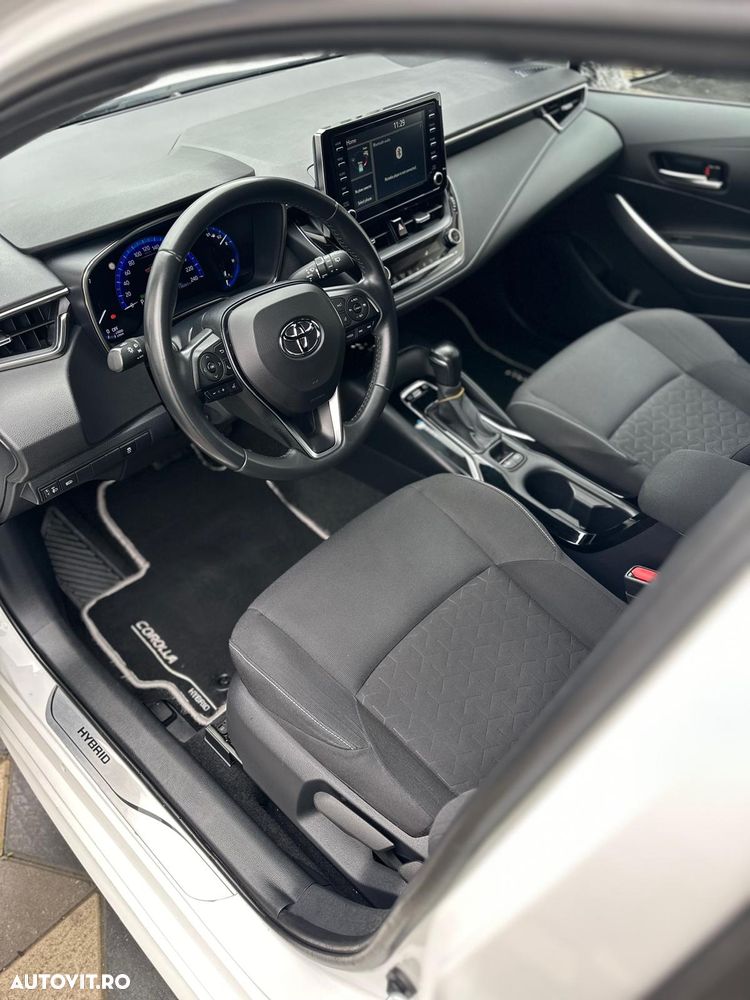 Toyota Corolla 1.8 HSD Business - 9