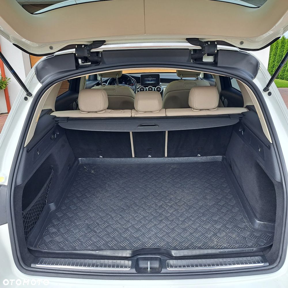 Mercedes-Benz GLC 300 4Matic 9G-TRONIC AMG Line - 6