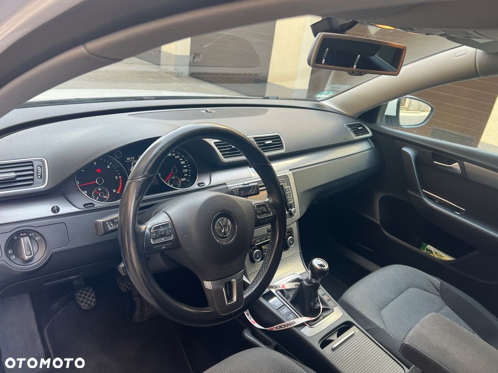 Volkswagen Passat Variant 2.0 TDI Comfortline - 10
