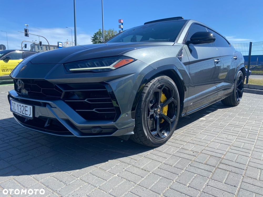 Lamborghini Urus Standard - 2
