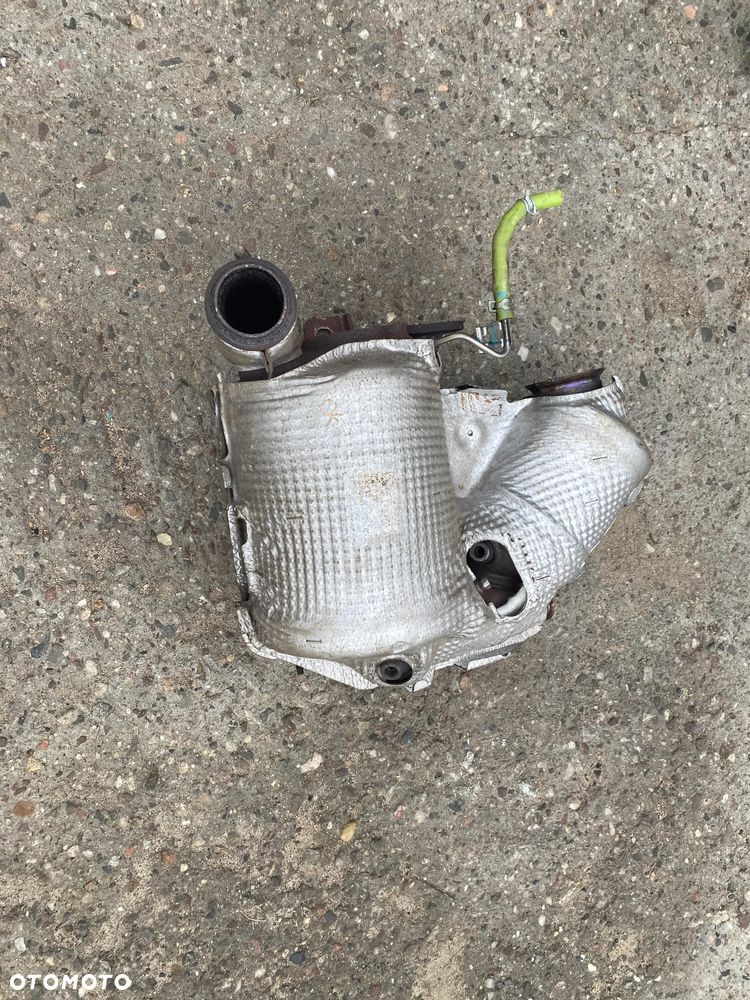 mercedes cla 118 247 177 katalizator 208A05759R - 1
