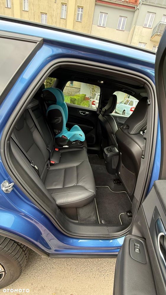 Volvo XC 60 D4 Geartronic RDesign - 12