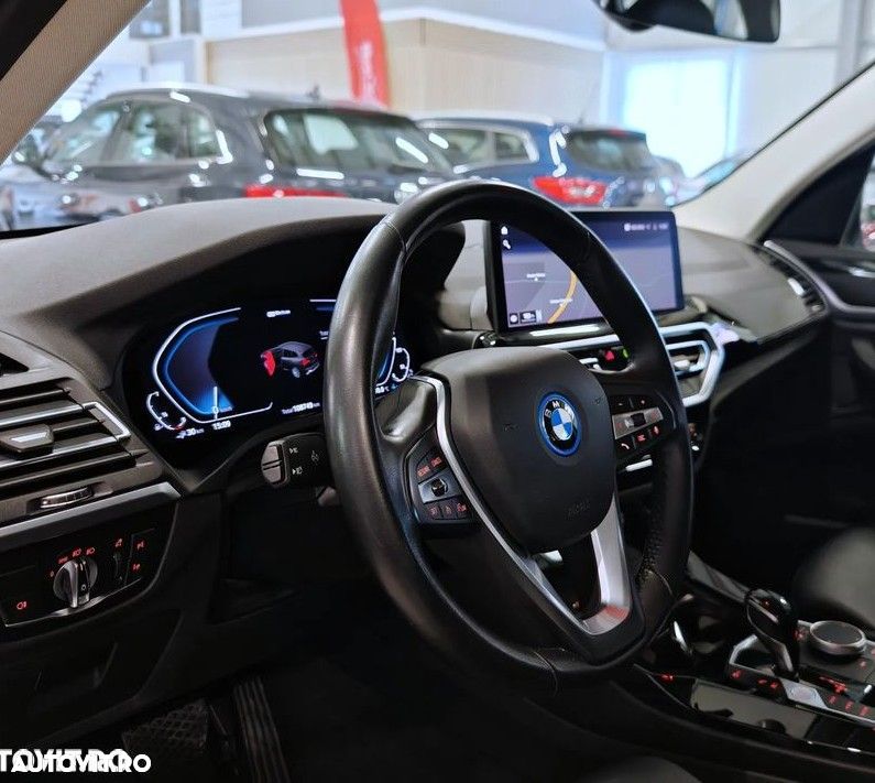 BMW X3 xDrive30e AT PHEV - 8