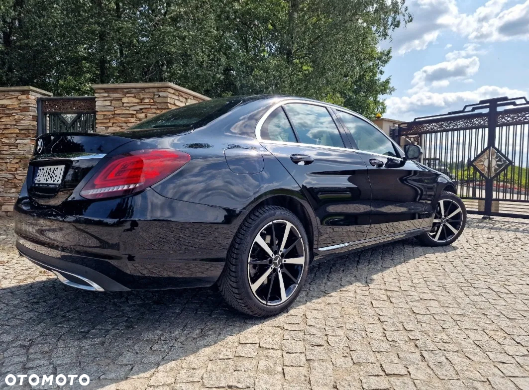 Mercedes-Benz Klasa C 180 9G-TRONIC - 11