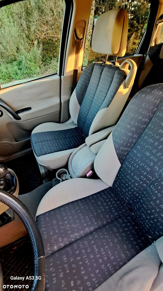 Renault Grand Scenic Gr 2.0 16V Emotion - 8