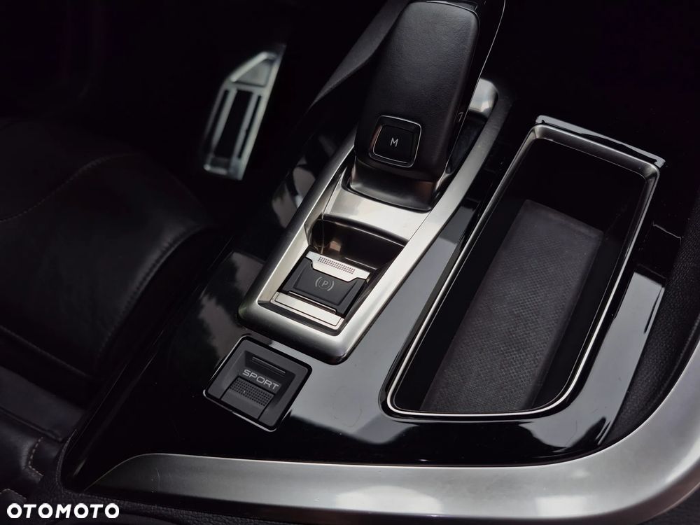 Peugeot 3008 BlueHDi 180 Stop & Start EAT8 GT - 18