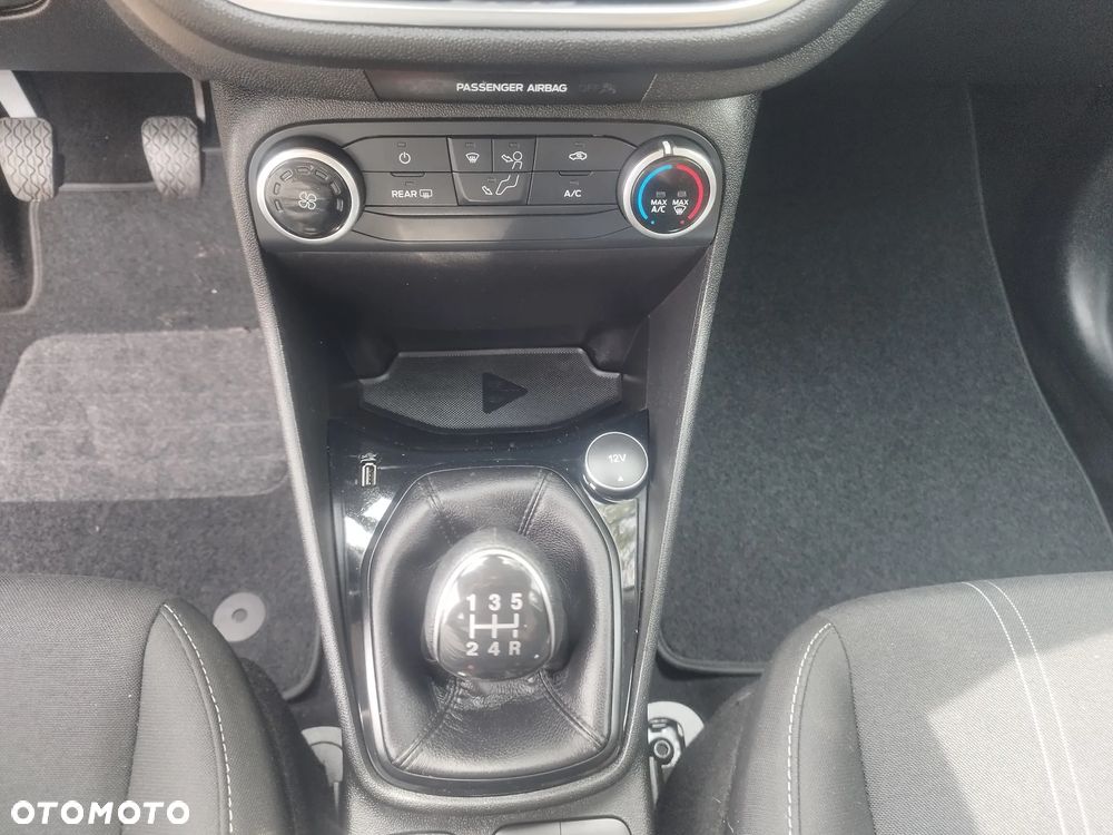 Ford Fiesta 1.1 S&S TREND - 23